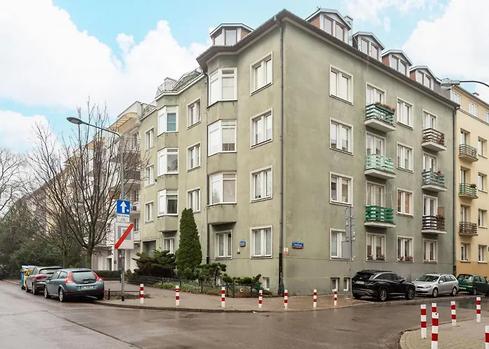 Metro Raclawicka Standard Apartment